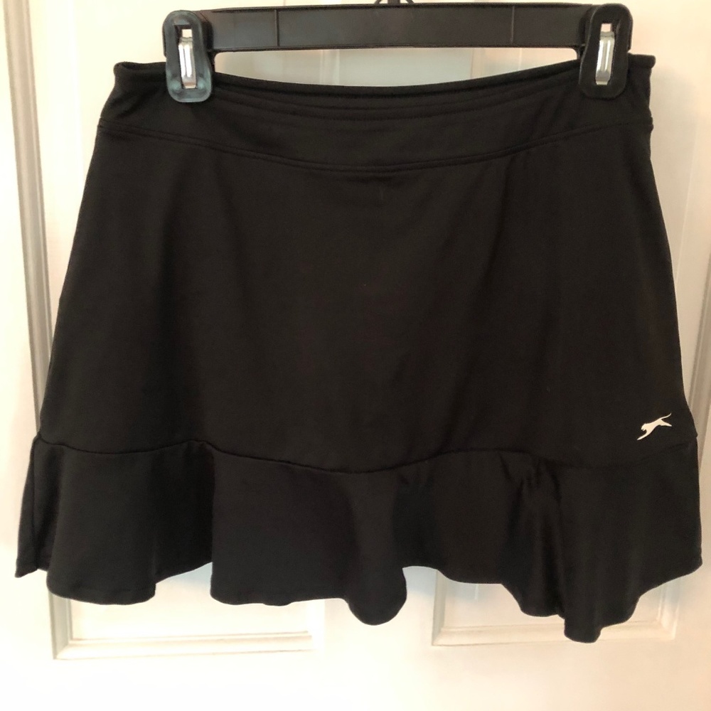 Slazenger golf skirt with frills
